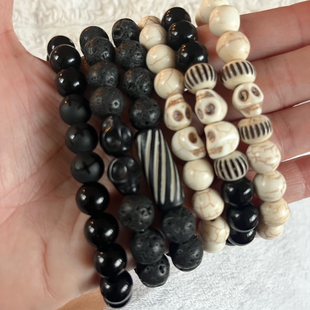 Men’s Black Lava Skull bracelet
